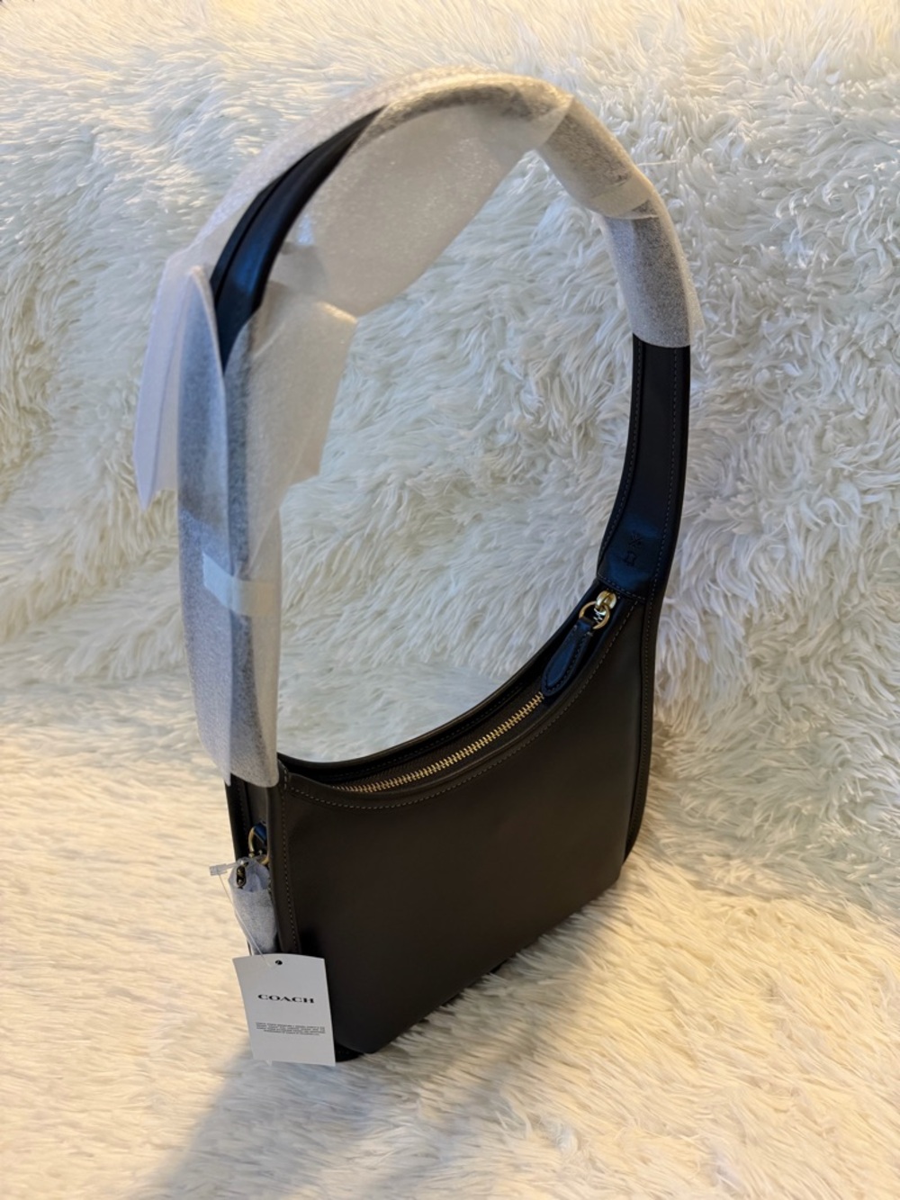 Coach Curve Zip Black Leather Hobo Shoulder Bag - Picture 3 of 16